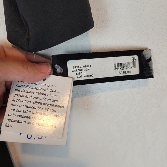 NWT Xscape Women's Ruched Off-The-Shoulder Gown in Gunmetal Black - Picture 10 of 14